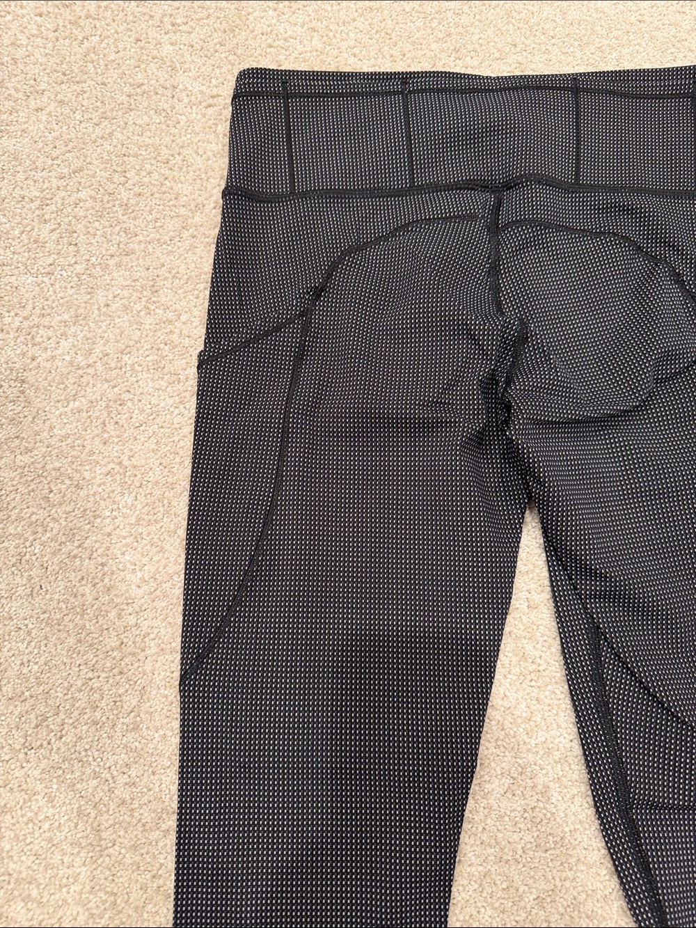 lululemon athletica Black Patterned High-Rise Leggings sz 8 - Picture 4 of 4